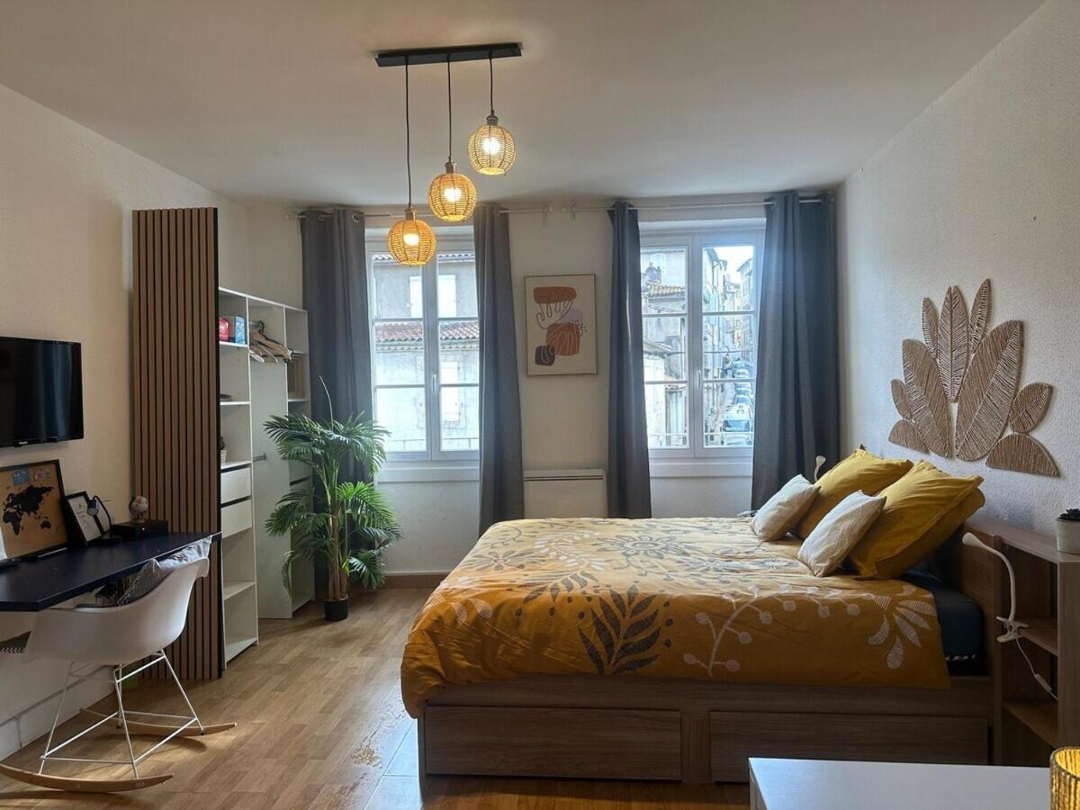Appartement Cosy Au Coeur De La Ville D'ออช ภายนอก รูปภาพ